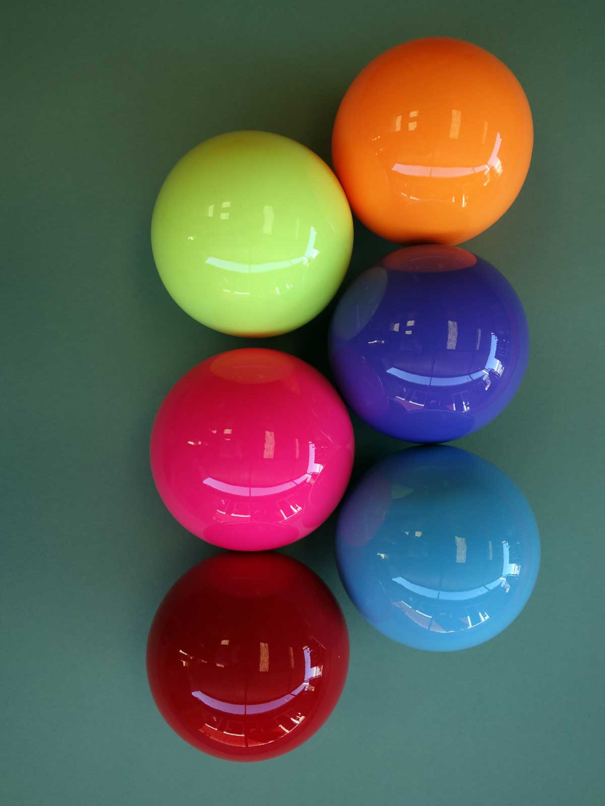 color head bounce ball